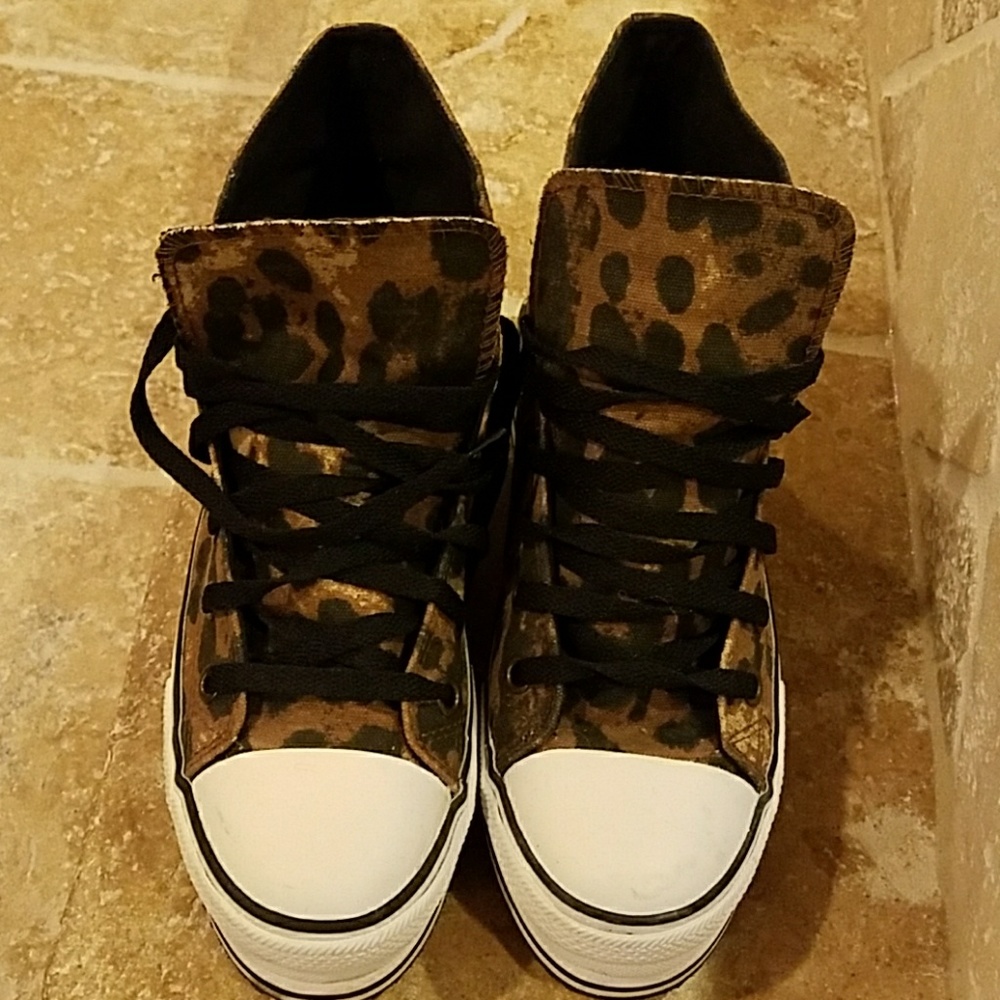 Cheetah print canvas high top sneakers